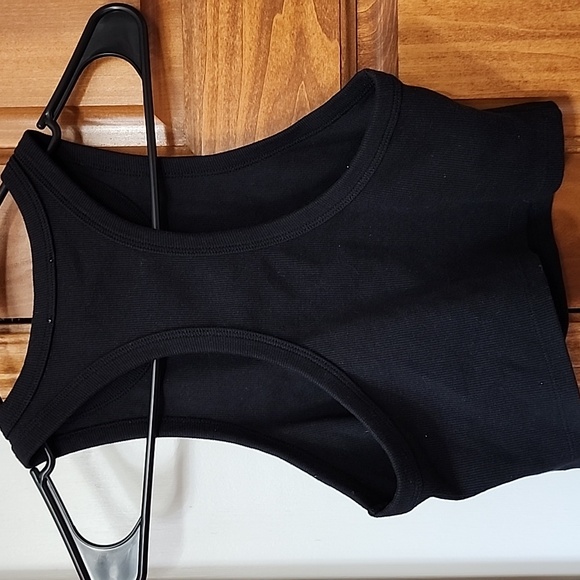 Pure Barre Ribbed Tank Top - Picture 3 of 4